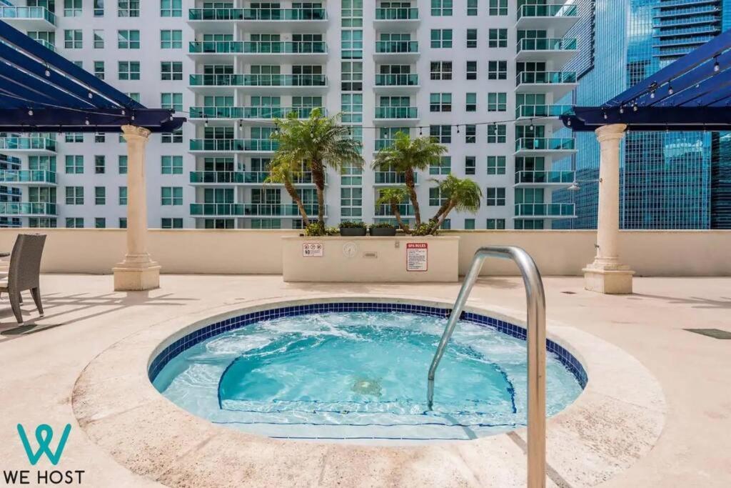 We Host - Amazing Condo Brickell With Ocean-Pool View Маямі Екстер'єр фото